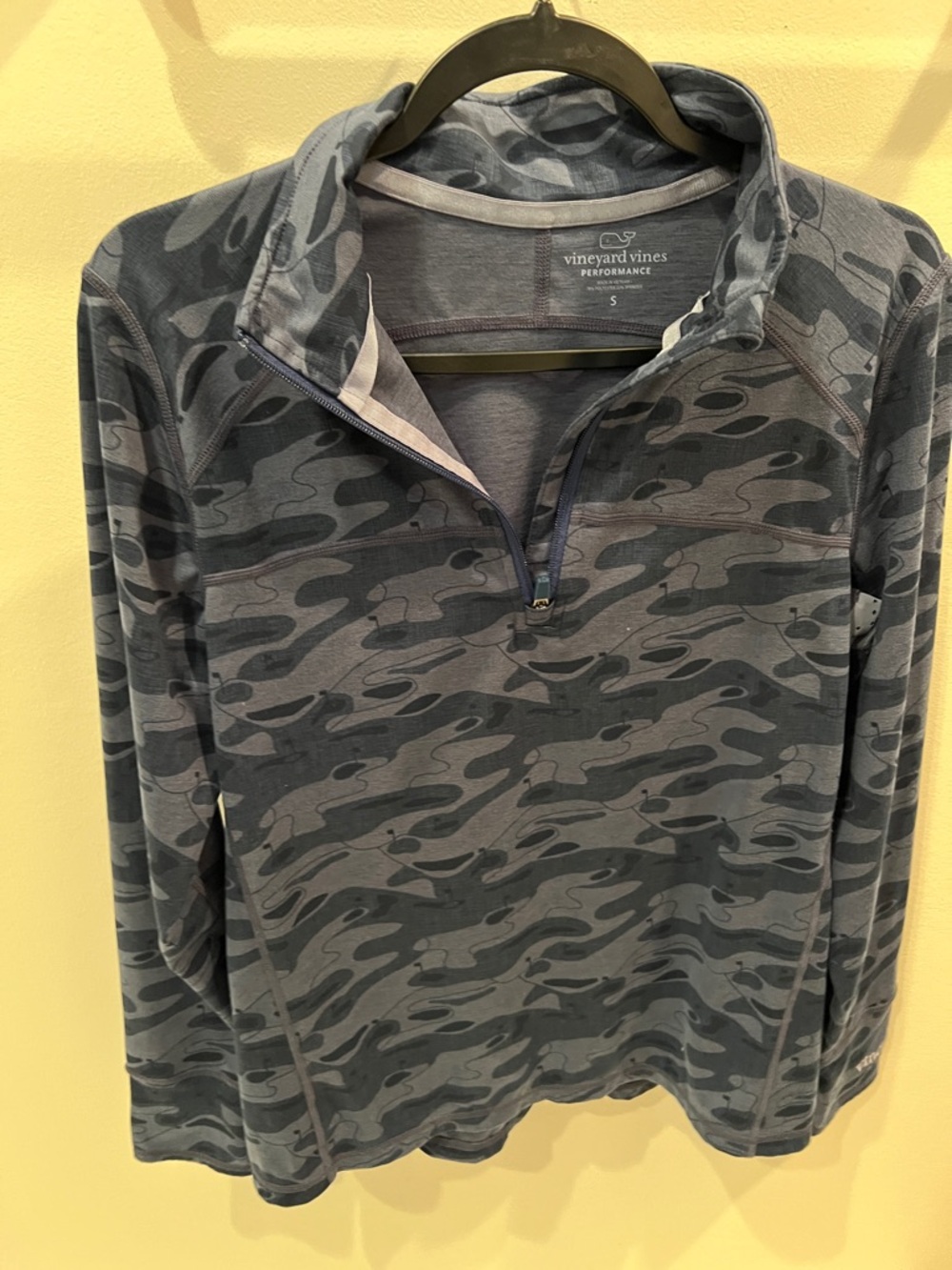 Vineyard Vines Performance Camp Charcoal Grey Pullover
